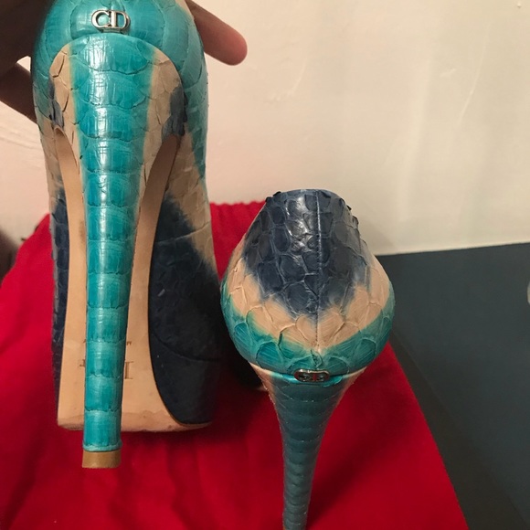 2 SHOES 4 THE PRICE OF 1 SEND A MESSAGE. - Picture 5 of 5